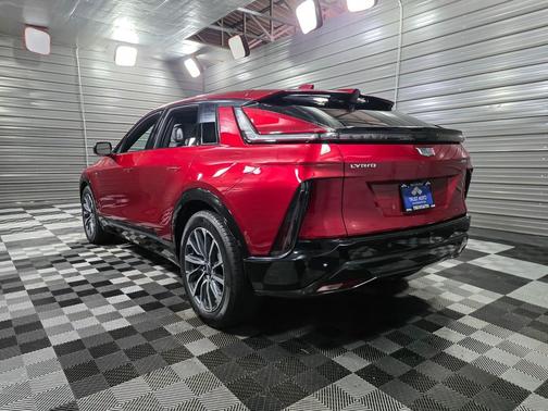 2024 Cadillac LYRIQ Sport