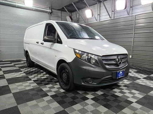 2020 Mercedes-Benz Metris Base