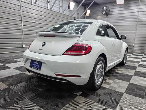 Pure White 2018 Volkswagen Beetle 2.0T Coast