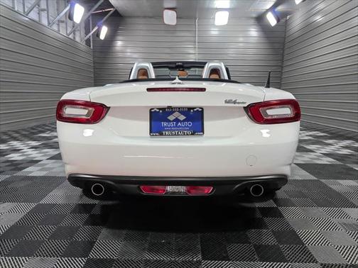 2020 FIAT 124 Spider Base