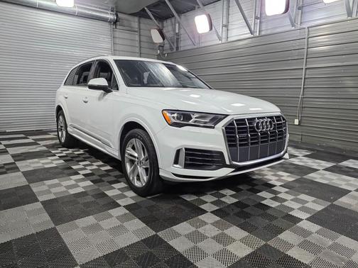 2020 Audi Q7 55 Premium