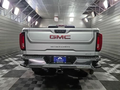 2022 GMC Sierra 3500 SLT
