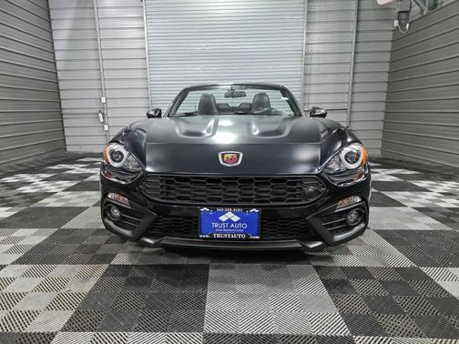 2018 FIAT 124 Spider Base