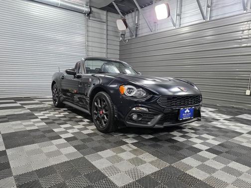 2018 FIAT 124 Spider Base