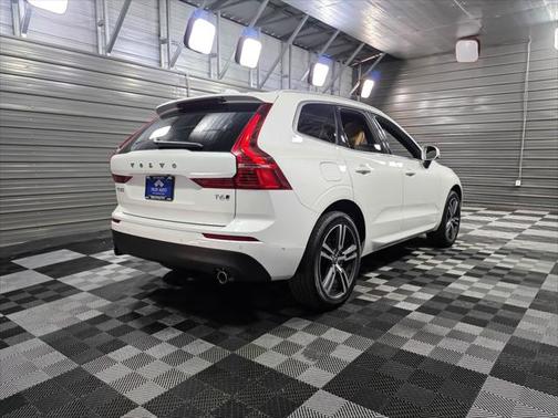 2019 Volvo XC60 T6 Momentum
