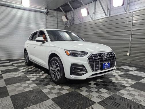 2021 Audi Q5 45 Premium Plus