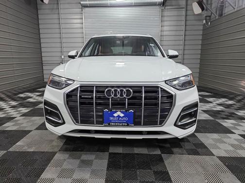 2021 Audi Q5 45 Premium Plus