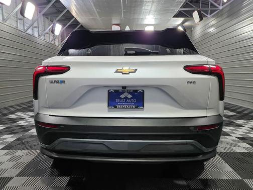 2024 Chevrolet Blazer EV eAWD LT