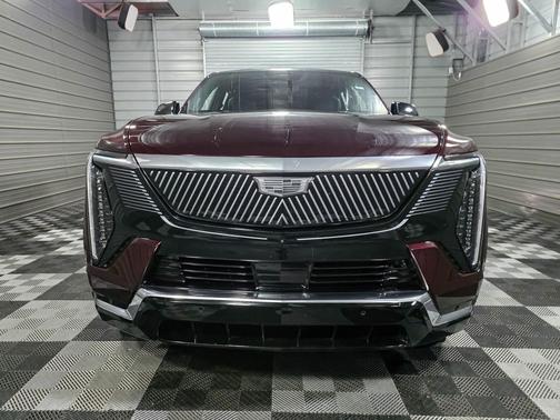 2025 Cadillac Escalade IQ Luxury 2