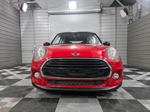 2017 MINI Hardtop Cooper