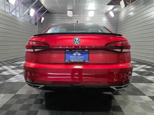 2020 Volkswagen Passat 2.0T R-Line