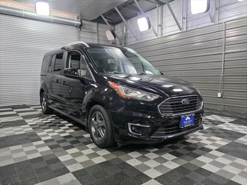 2020 Ford Transit Connect Titanium w/Rear Liftgate