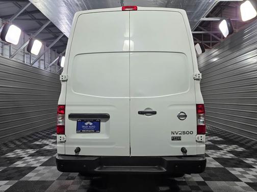 2016 Nissan NV Cargo NV2500 HD SV V6