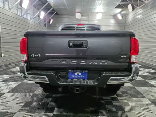 2017 Toyota Tacoma SR5