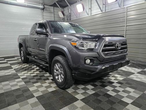 2017 Toyota Tacoma SR5