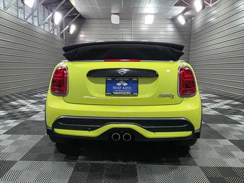 2022 MINI Convertible S Soft-Top Convertible w/Iconic trim