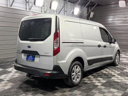 2022 Ford Transit Connect XLT w/Rear Liftgate