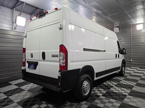 2024 RAM ProMaster 2500 Tradesman