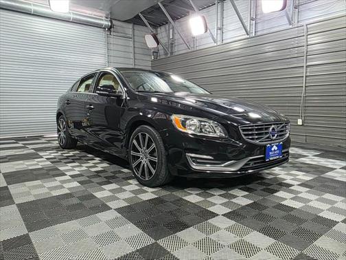 2016 Volvo S60 Inscription T5 Premier