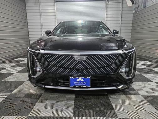 2024 Cadillac LYRIQ Tech