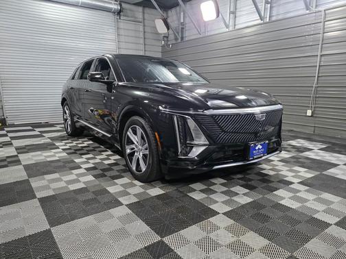 2024 Cadillac LYRIQ Tech