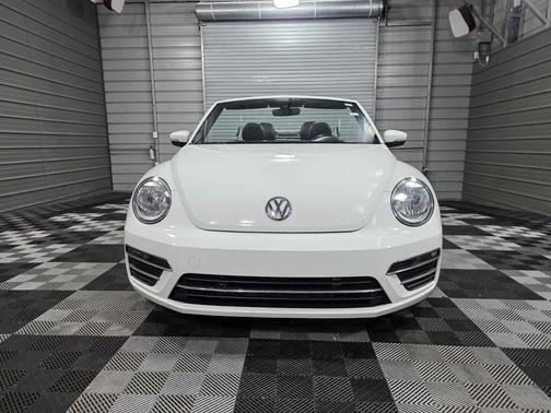 2017 Volkswagen Beetle 1.8T SE