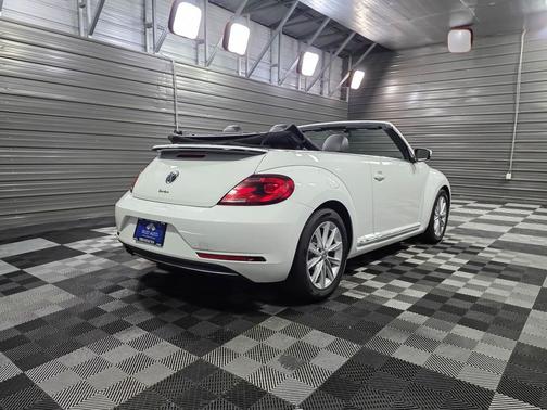 2017 Volkswagen Beetle 1.8T SE