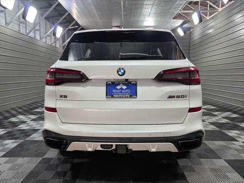 2021 BMW X5 M50i