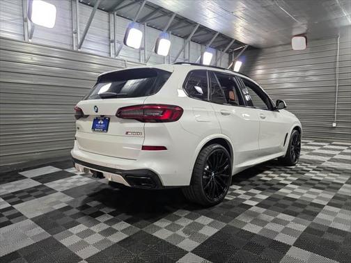 2021 BMW X5 M50i
