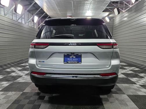 2023 Jeep Grand Cherokee 4xe Base