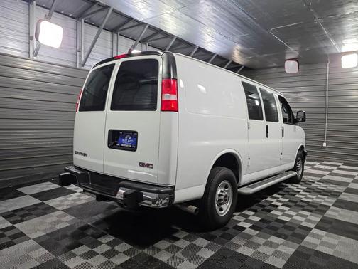 2021 GMC Savana 2500 Work Van