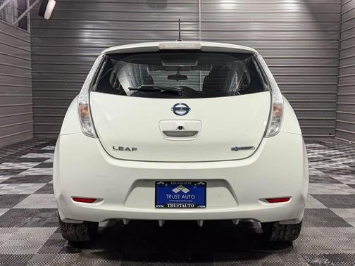 2017 Nissan Leaf SV Electric Hatchback