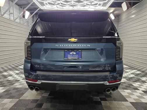 Lakeshore Blue Metallic 2025 Chevrolet Suburban Premier