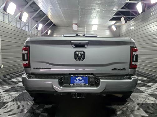 2022 RAM 3500 Laramie 4WD Crew Cab Dually 6.7L Cummins HO Diesel Pickup Truck