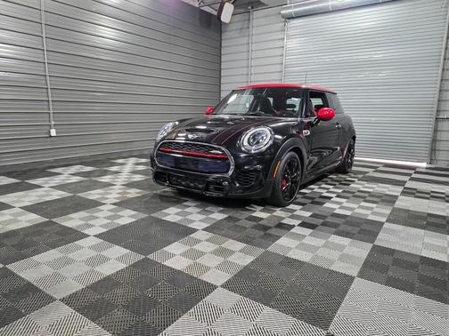 2015 MINI Hardtop John Cooper Works Hard-Top Hatchback w/Premium Pkg