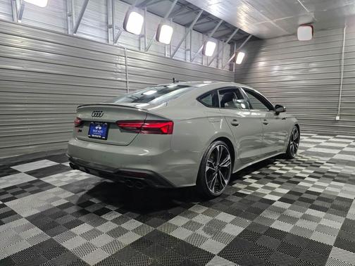 2021 Audi S5 Premium Plus 3.0 TSFI quattro AWD Hatchback w/S sport/Black optic Pkgs
