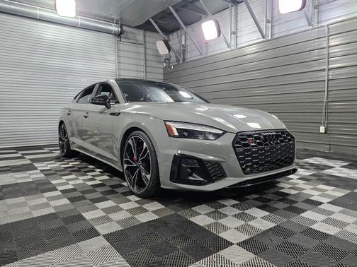 2021 Audi S5 Premium Plus 3.0 TSFI quattro AWD Hatchback w/S sport/Black optic Pkgs