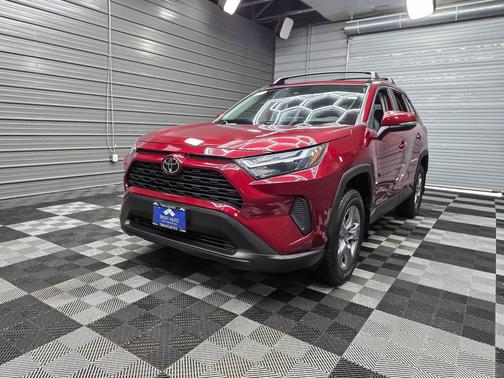 Ruby Flare Pearl 2022 Toyota RAV4 XLE