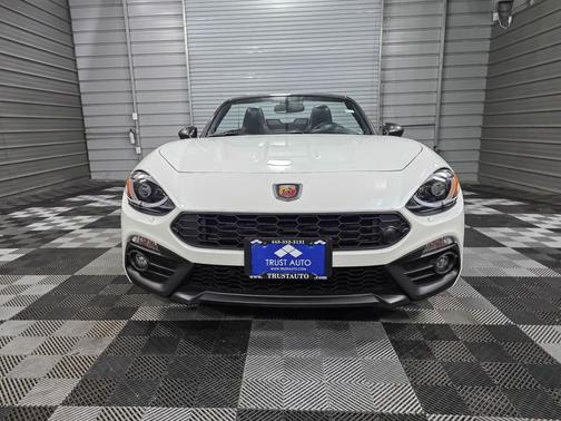 2019 FIAT 124 Spider Base