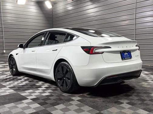 2025 Tesla Model 3 Long Range