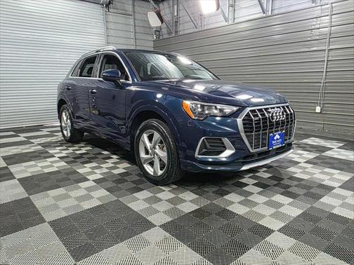 2019 Audi Q3 Premium 45 TFSI quattro AWD SUV w/Convenience Pkg