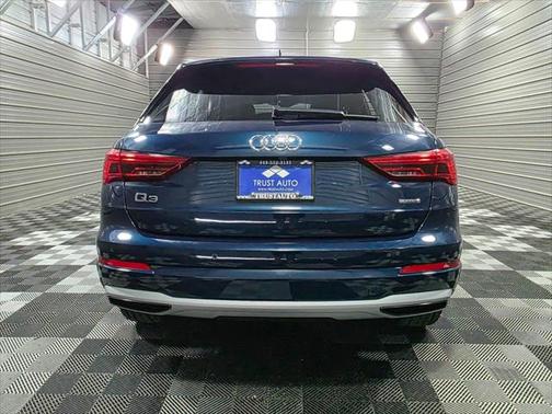 2019 Audi Q3 Premium 45 TFSI quattro AWD SUV w/Convenience Pkg