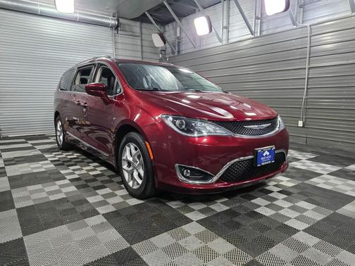 2019 Chrysler Pacifica Touring-L Plus