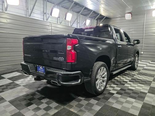Black 2019 Chevrolet Silverado 1500 High Country