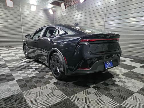 2024 Toyota Prius LE