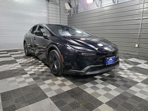 2024 Toyota Prius LE