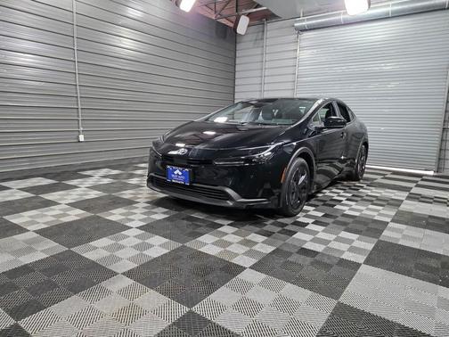 2024 Toyota Prius LE