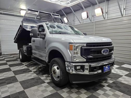 Iconic Silver Metallic 2022 Ford F-350 XLT