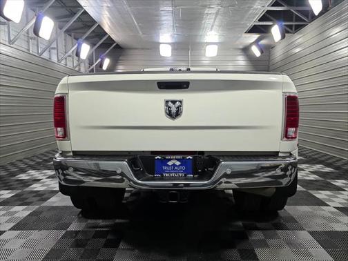 2017 RAM 3500 Laramie 4WD Crew Cab Dually 8FT Bed Cummins Diesel Pickup Truck