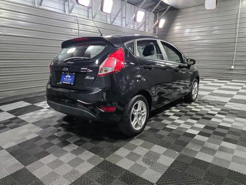 2018 Ford Fiesta SE Hatchback
